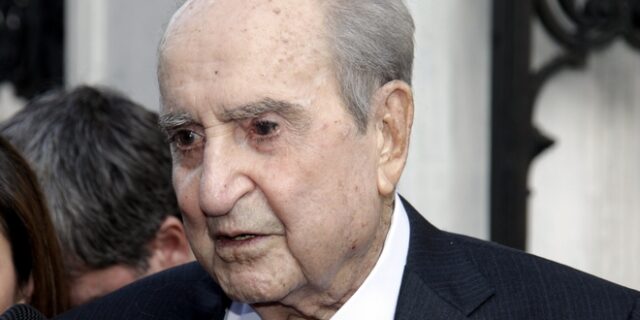 Οι ευχές του Επίτιμου στην Κρήτη και η μαντινάδα του Κυριάκου Μητσοτάκη