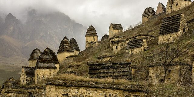 Μηχανή του χρόνου: Η ‘Πόλη των Νεκρών’. Όλοι οι κάτοικοι πέθαναν στα σπίτια τους