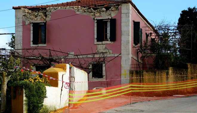 Παπαζάχος στο ΝEWS247: Αδύνατη η βραχυπρόθεσμη πρόβλεψη των σεισμών