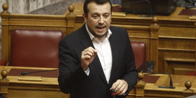 Ο Παππάς επιμένει, η αντιπολίτευση αντιδρά