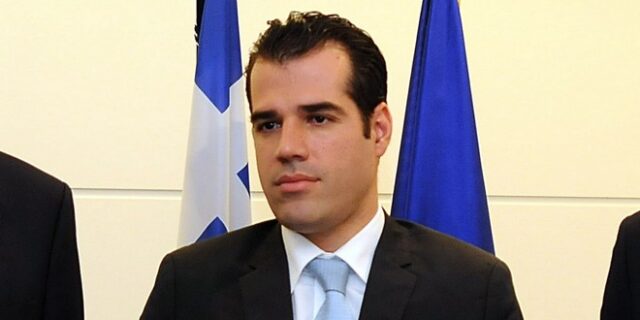 Σταθερή αλλά κρίσιμη η κατάσταση της υγείας του Θάνου Πλεύρη