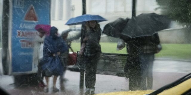 Πρώτη μέρα του χειμώνα με βροχές και πτώση της θερμοκρασίας