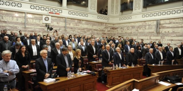 Ενιαία η γραμμή των βουλευτών του ΣΥΡΙΖΑ για τα εργασιακά, επισημαίνουν πηγές της ΚΟ