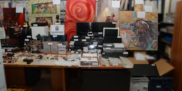 Κούγιας, Κράτσα, Λιβανός θύματα του διαρρήκτη του Κολωνακίου