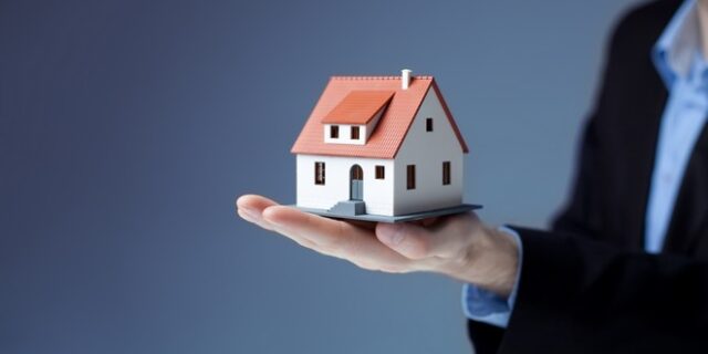 Οδηγός για τα ‘κόκκινα δάνεια’. Τι μπορείτε να κάνετε για να προστατεύσετε την περιουσία σας