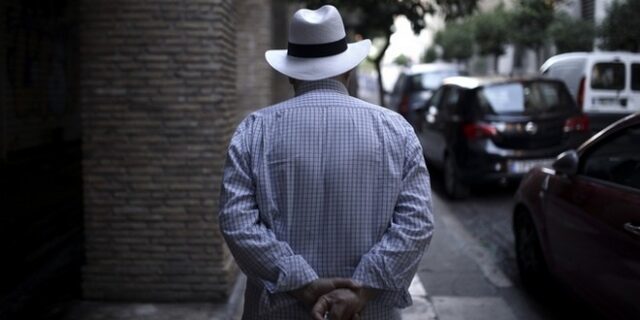 ΕΚΑΣ: Τι ποσά θα λάβουν οι δικαιούχοι. Πότε έρχονται οι νέες περικοπές