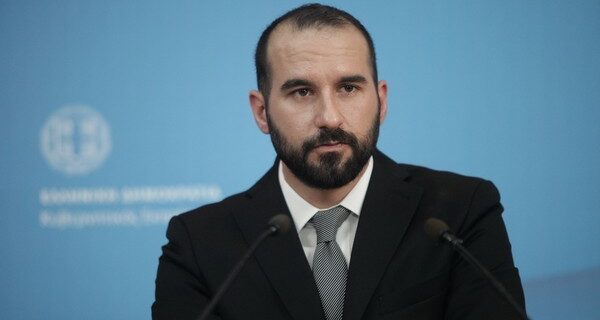 Τζανακόπουλος: Όχι πρόωρες εκλογές, όχι νέα μέτρα μετά το 2018