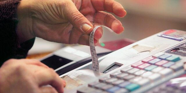 Φορολογικές δηλώσεις 2017: Τι θα ισχύσει με τις αποδείξεις