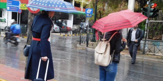Βροχές και καταιγίδες σε όλη τη χώρα