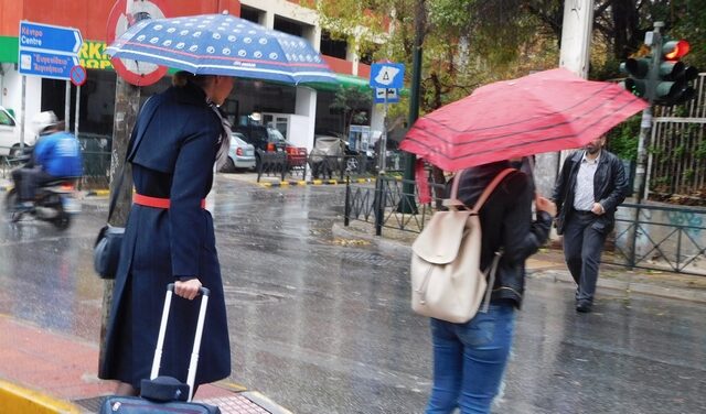 Βροχές και καταιγίδες σε όλη τη χώρα