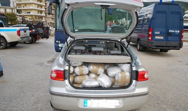 Κατασχέθηκαν 180 κιλά κάνναβης σε δύο περιπτώσεις μεταφοράς από Αλβανία στην Ελλάδα