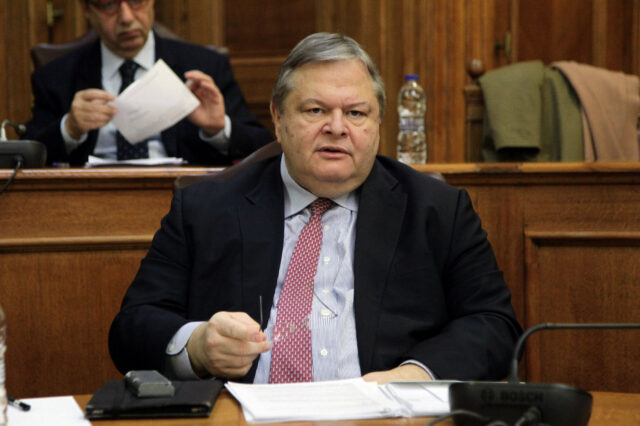 Βαγγέλης κατά Προκόπη