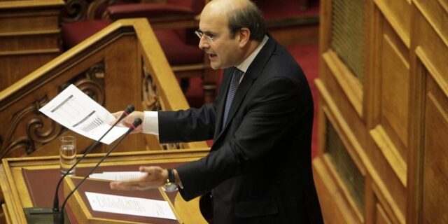 Χατζηδάκης: Να αποσυρθεί η 13η σύνταξη μέχρι να πάρει έγκριση των δανειστών