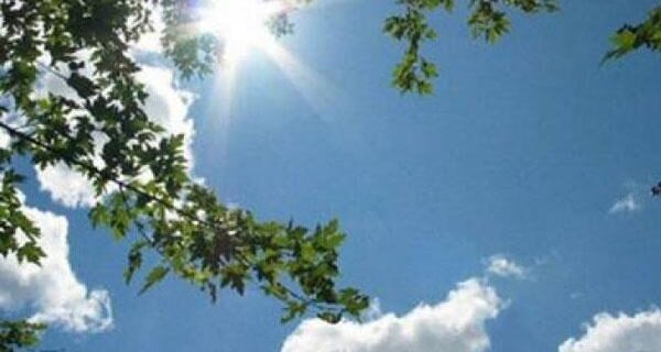 Καιρός: Ανεβαίνει η θερμοκρασία την Τρίτη – Ως τους 34 βαθμούς