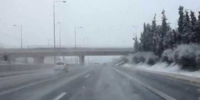 Φωτιά σε νταλίκα επί της Αττικής Οδού στη σήραγγα Βριλησσίων