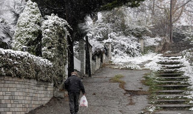 Τοπικές βροχές και χιόνια σε περιοχές με χαμηλό υψόμετρο