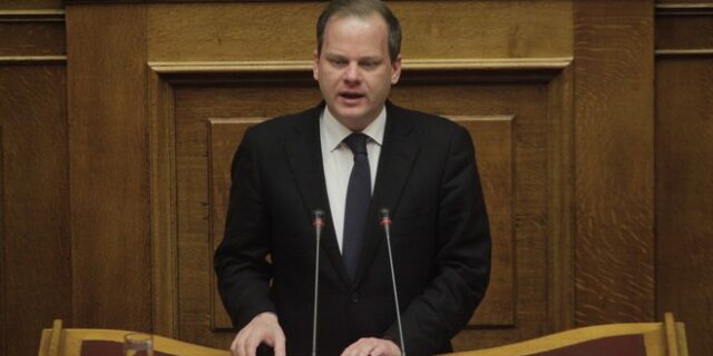 Η συγγνώμη Καραμανλή στο ΚΚΕ