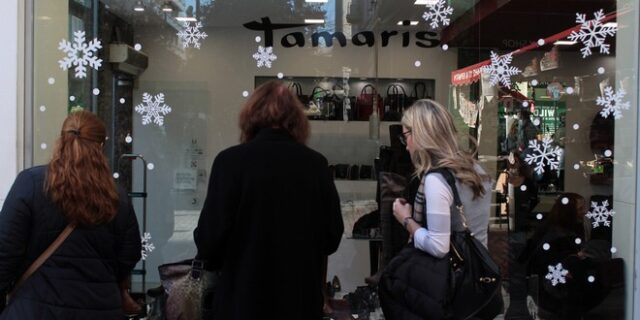 Ανοιχτά τα καταστήματα την Κυριακή