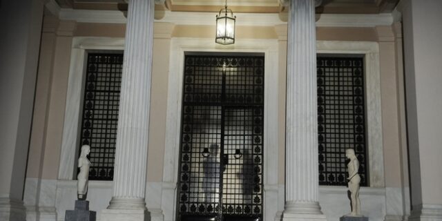 Οι εντιμότατοι φίλοι του πρωθυπουργού