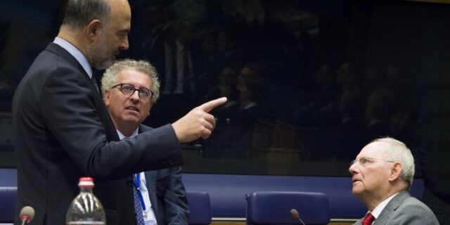 Ο Μοσκοβισί ‘μαλώνει’ πάλι τη Γερμανία για τα υπερβολικά υψηλά πλεονάσματα