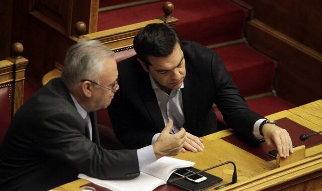 Με κόντρα ΣΥΡΙΖΑ-ΝΔ άρχισε η πενθήμερη μάχη του προϋπολογισμού