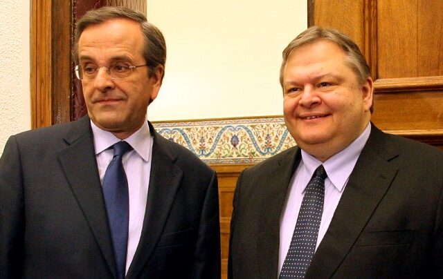 Δε φεύγει ο Αντώνης