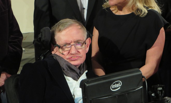 Stephen Hawking: Διανύουμε την πιο δύσκολη εποχή για την ανθρωπότητα