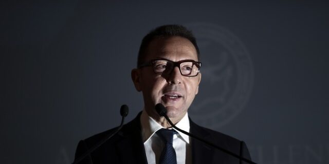 Στουρνάρας: Ανάγκη για υιοθέτηση πιο ρεαλιστικών δημοσιονομικών στόχων