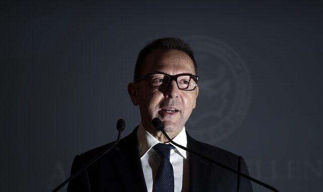 Στουρνάρας: Ανάγκη για υιοθέτηση πιο ρεαλιστικών δημοσιονομικών στόχων