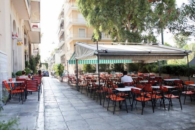 Γεια σου Τηνιακό με τις μπύρες και τους κεφτέδες σου