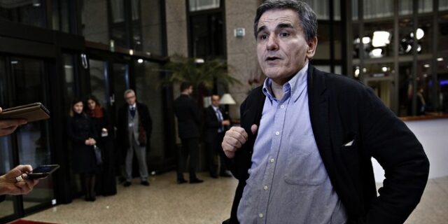 Στο μικροσκόπιο πλεόνασμα και τράπεζες