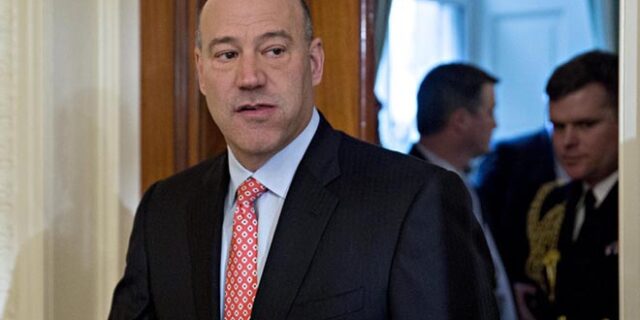 Το ασύλληπτο ποσό που θα πάρει από την Goldman Sachs ο στενότερος σύμβουλος του Τραμπ