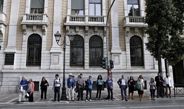 Eurostat: Πρωταθλήτρια στην Ευρώπη η Ελλάδα στην ανεργία