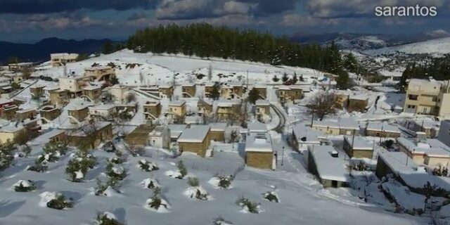 Τα χιονισμένα Ανώγεια από ψηλά