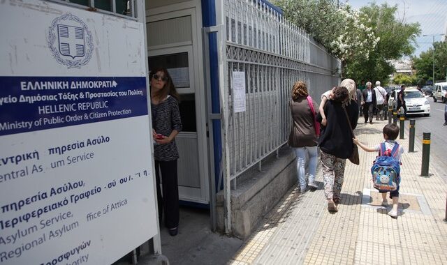 Επιταχύνονται οι διαδικασίες καταγραφής αιτούντων ασύλου