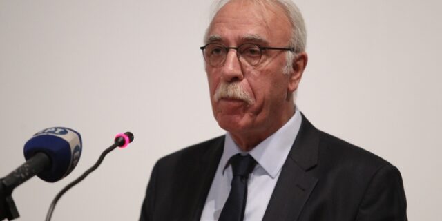 Βίτσας: Οι γερμανικές οφειλές δεν συμψηφίζονται