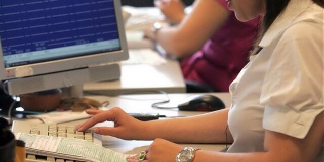Πετρόπουλος: Δεν θα πληρώνουν εισφορές όσοι δεν έχουν έσοδα από μπλοκάκια