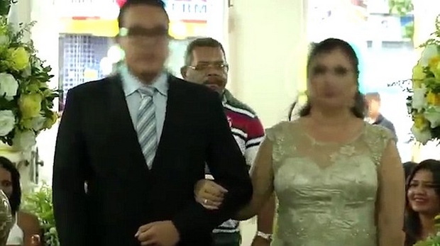 Ματωμένος γάμος: Εμφανίστηκε πίσω από το ζευγάρι κι άρχισε να πυροβολεί καλεσμένους