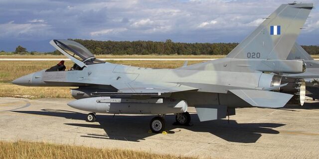 Τρομακτική τροχοδρόμηση F-16 στον Άραξο