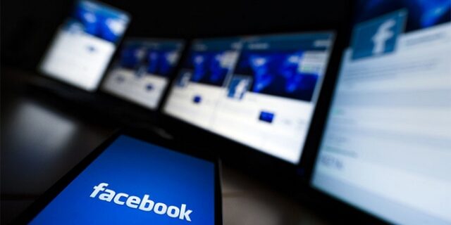 ‘Έπεσε’ το Facebook παγκοσμίως