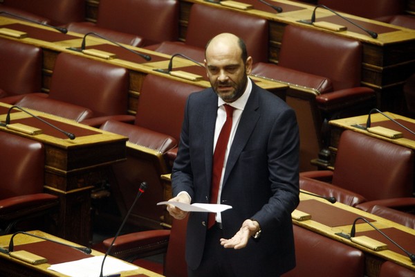 Στη ΝΔ προσχώρησε ο Ιάσωνας Φωτήλας