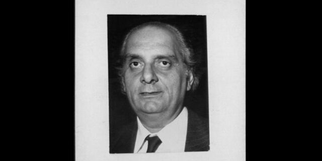 Όταν ο Ανδρέας Παπανδρέου απέλυσε εν πτήσει τον πατέρα του Ιάσωνα Φωτήλα