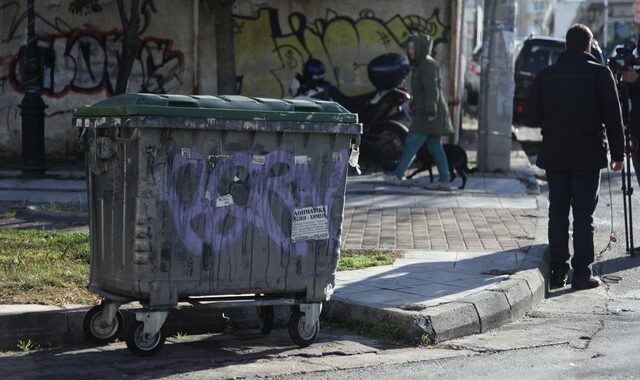 Ηλικιωμένος ο άντρας που βρέθηκε νεκρός στον κάδο