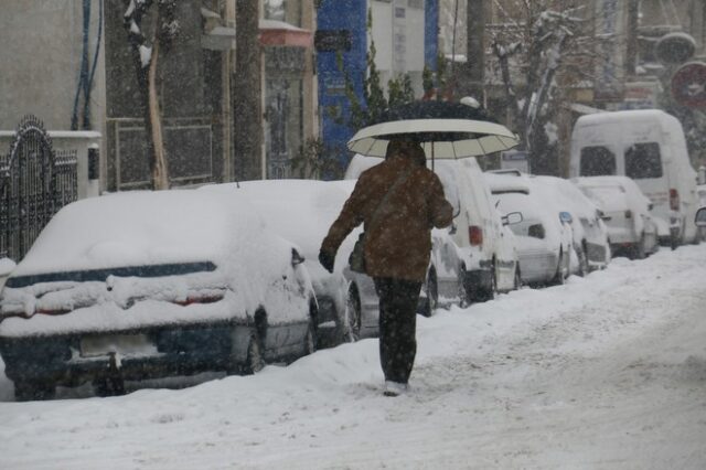 Έρχονται κρύο και χιόνια Τρίτη και Τετάρτη – Θα χιονίσει και στην Αττική