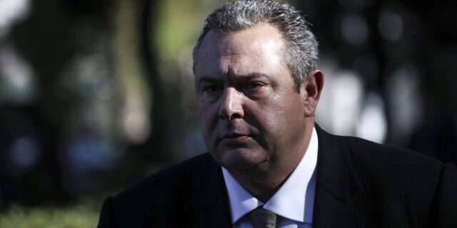 Ο Καμμένος ξεθάβει τις ‘ελληνοποιήσεις Σημίτη’ και πλέκει το εγκώμιο του Τραμπ