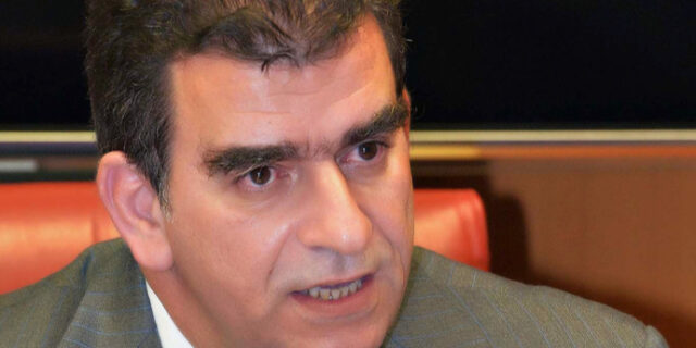 Καρέλιας: 3 εκατ. στους εργαζόμενους, πόσα στο κράτος;