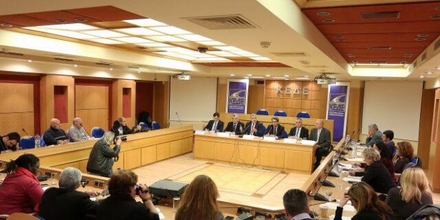 Μέτωπο νησιωτών δημάρχων: Ζητούν αποσυμφόρηση των νησιών τους