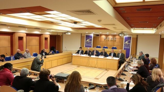 Μέτωπο νησιωτών δημάρχων: Ζητούν αποσυμφόρηση των νησιών τους