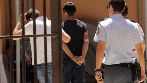 Κρήτη: Ισόβια σε 28χρονο αλλοδαπό που σκότωσε με μπαλτά ομοεθνή του