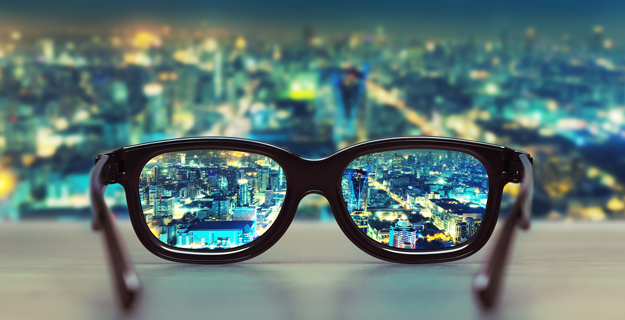 H Luxottica ενώνει τις δυνάμεις της με την Essilor